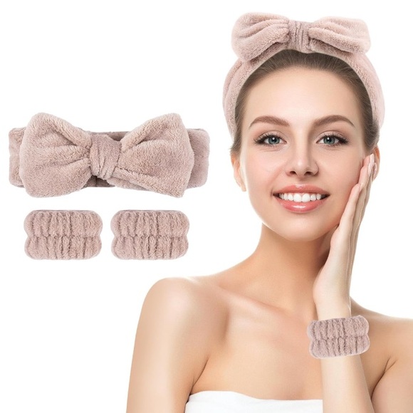 🔥 Headband and wrist bands for facewashing and hygiene - Picture 1 of 4